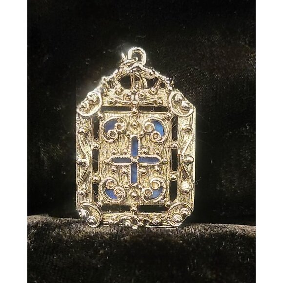 Vintage Sarah Coventry "Roman Holiday" Reversible Ornate Silver-Toned Pendant - Picture 7 of 11